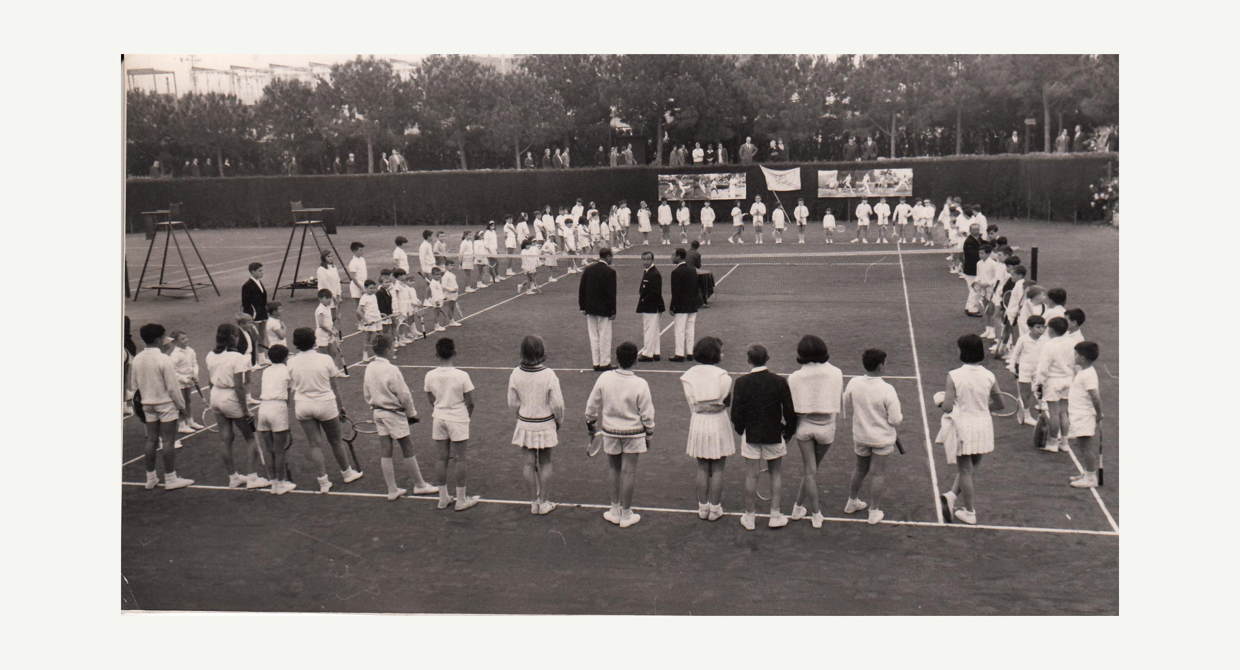 1964 Escuela de Tenis