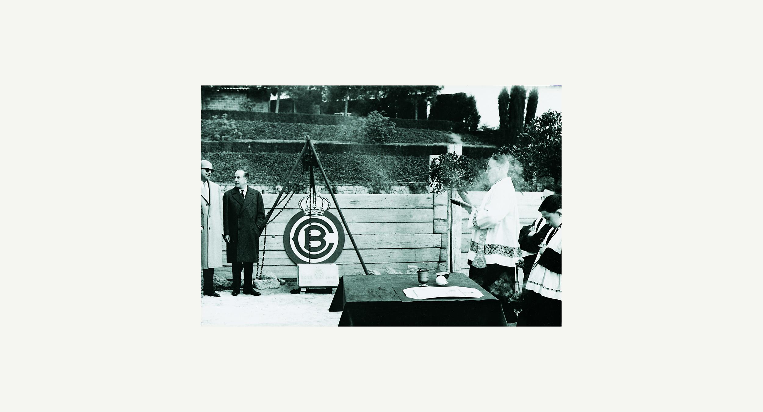 1961 Primera piedra Central