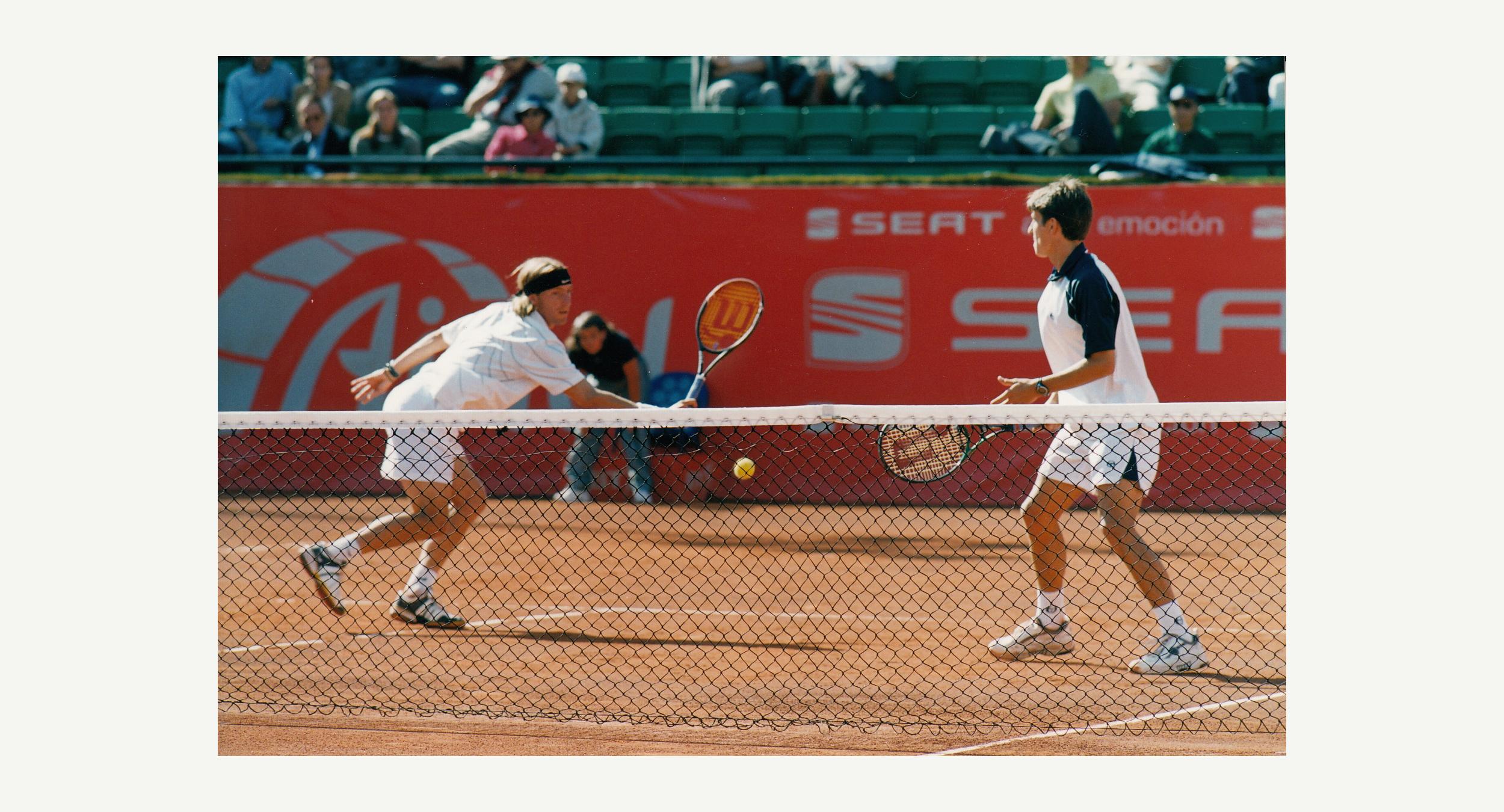 2001 Vicente, Robredo