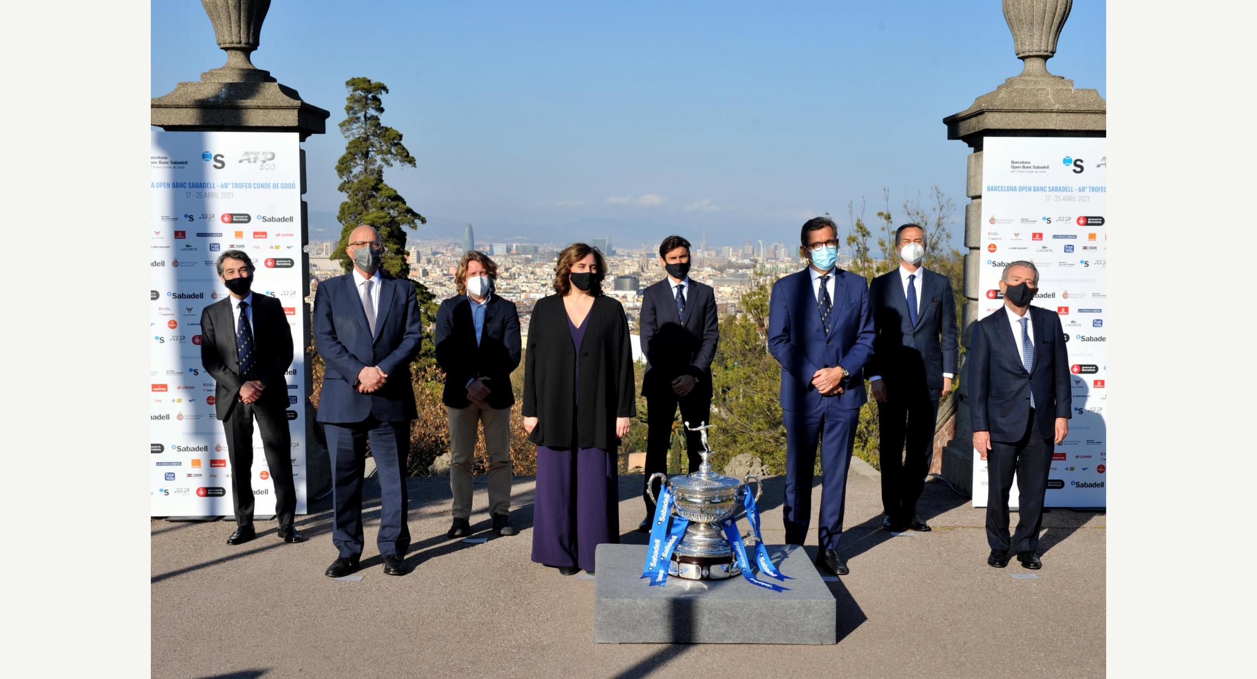 Foto de presentación del torneo en el Palauet Albeniz
